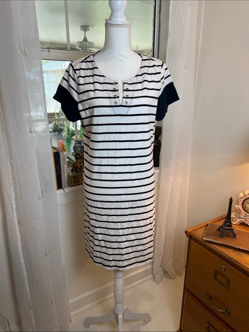Tommy Hilfiger Striped Short-Sleeve Knit Dress in White and navy blue size XL.